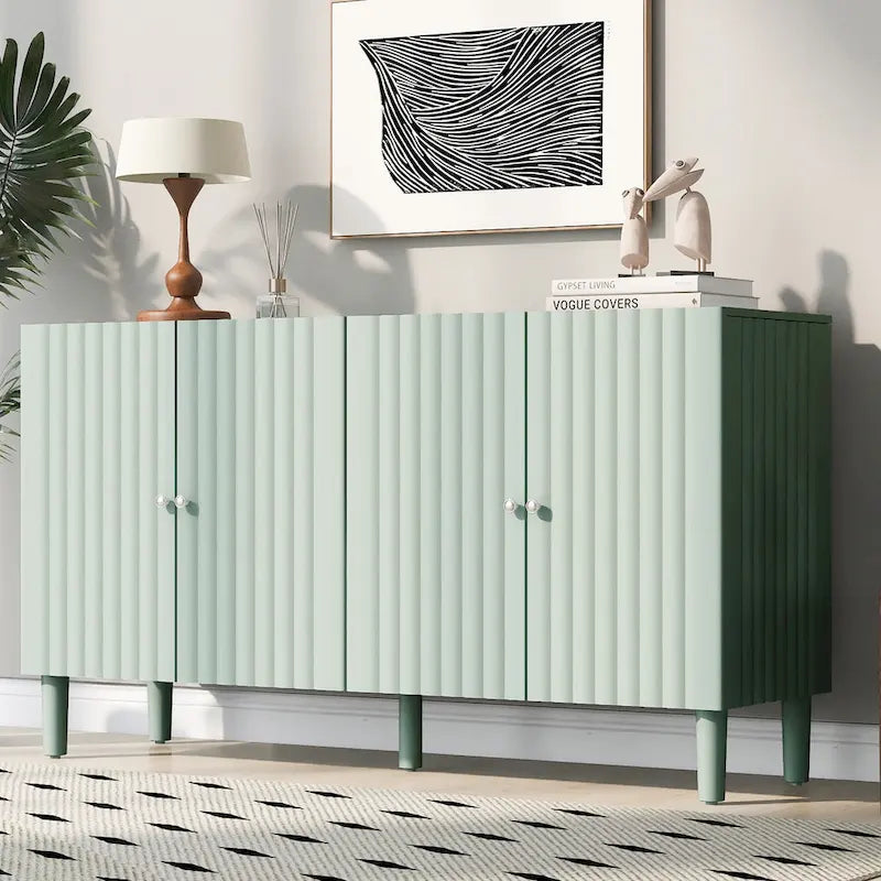 Élégant buffet à quatre portes avec portes à motif ondulé et pieds cylindriques