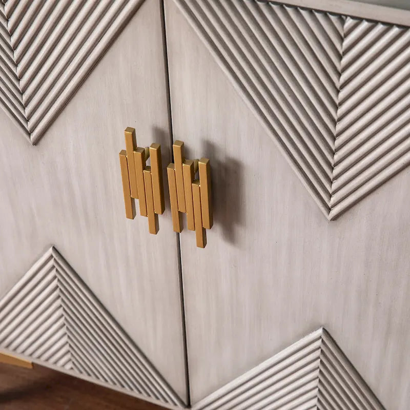 Armoire en bois gris avec pieds/poignées dorés