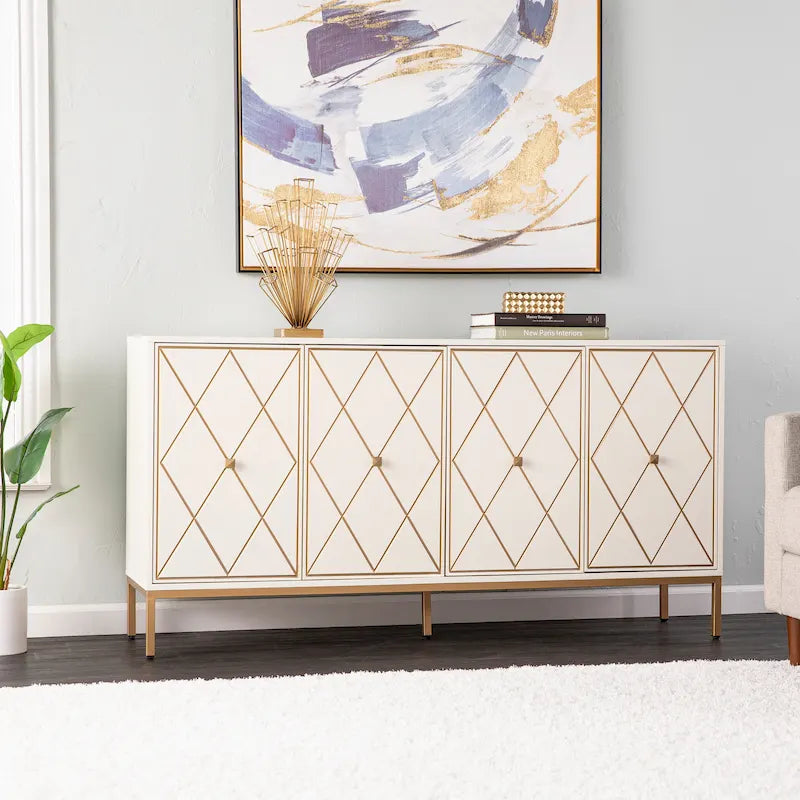Meuble en bois contemporain avec détails dorés