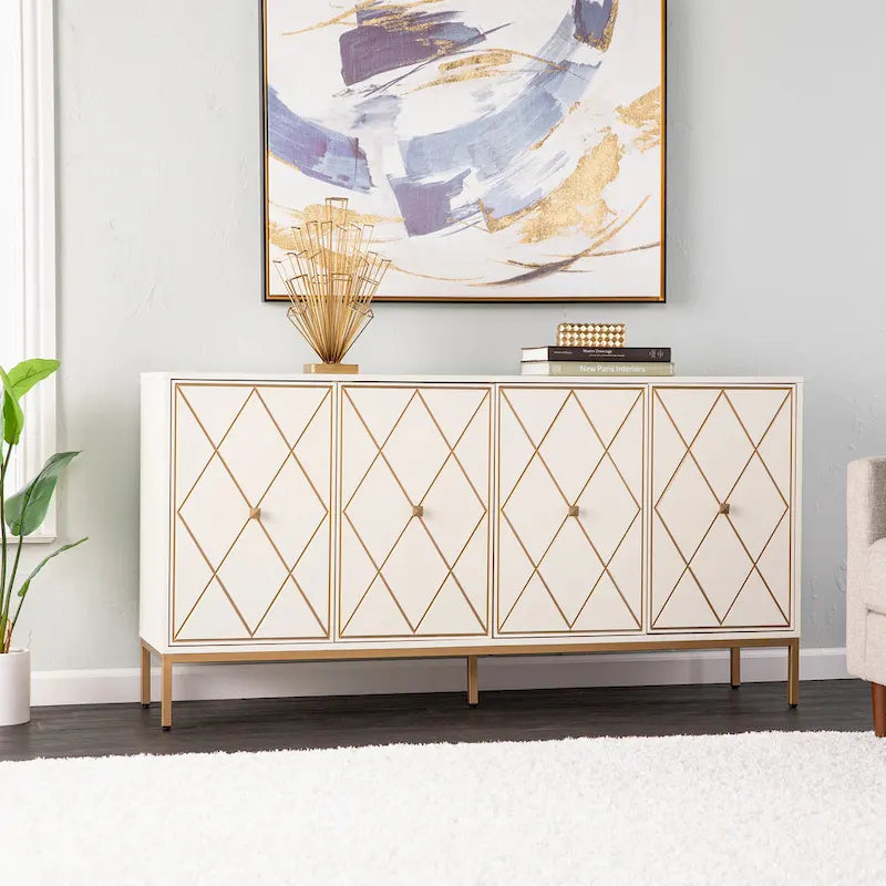 Meuble en bois contemporain avec détails dorés